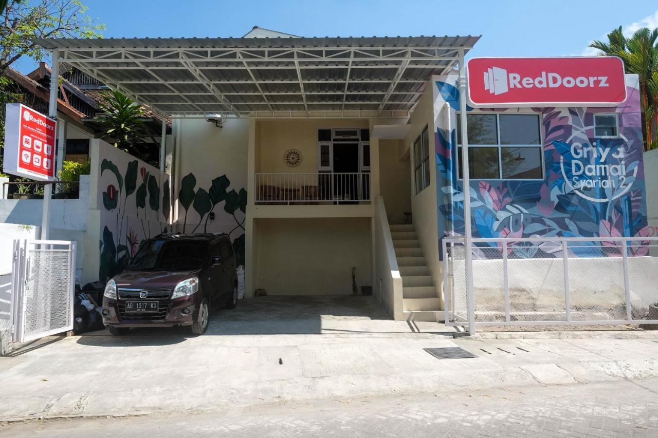 Reddoorz Syariah Near Universitas Mercu Buana Kampus 2 Yogyakarta Kejayan Kültér fotó